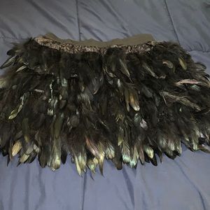Black skirt elastic waste made of feathers